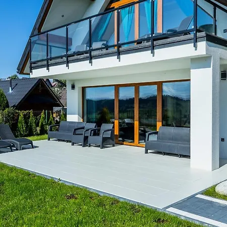 - Czarna Gora- Monte Di Sole Horská chata Tatranská Bukovina
